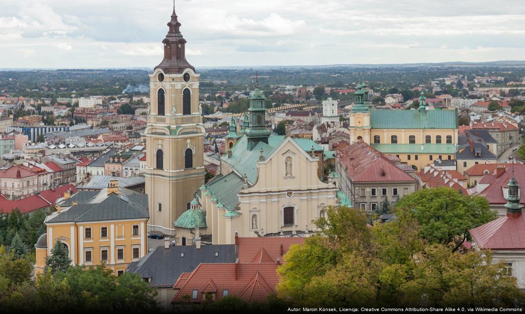 Odsłonięcie tablicy upamiętniającej major Alicję Wnorowską w Przemyślu